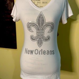 White tee shirt with New Orleans sequins.